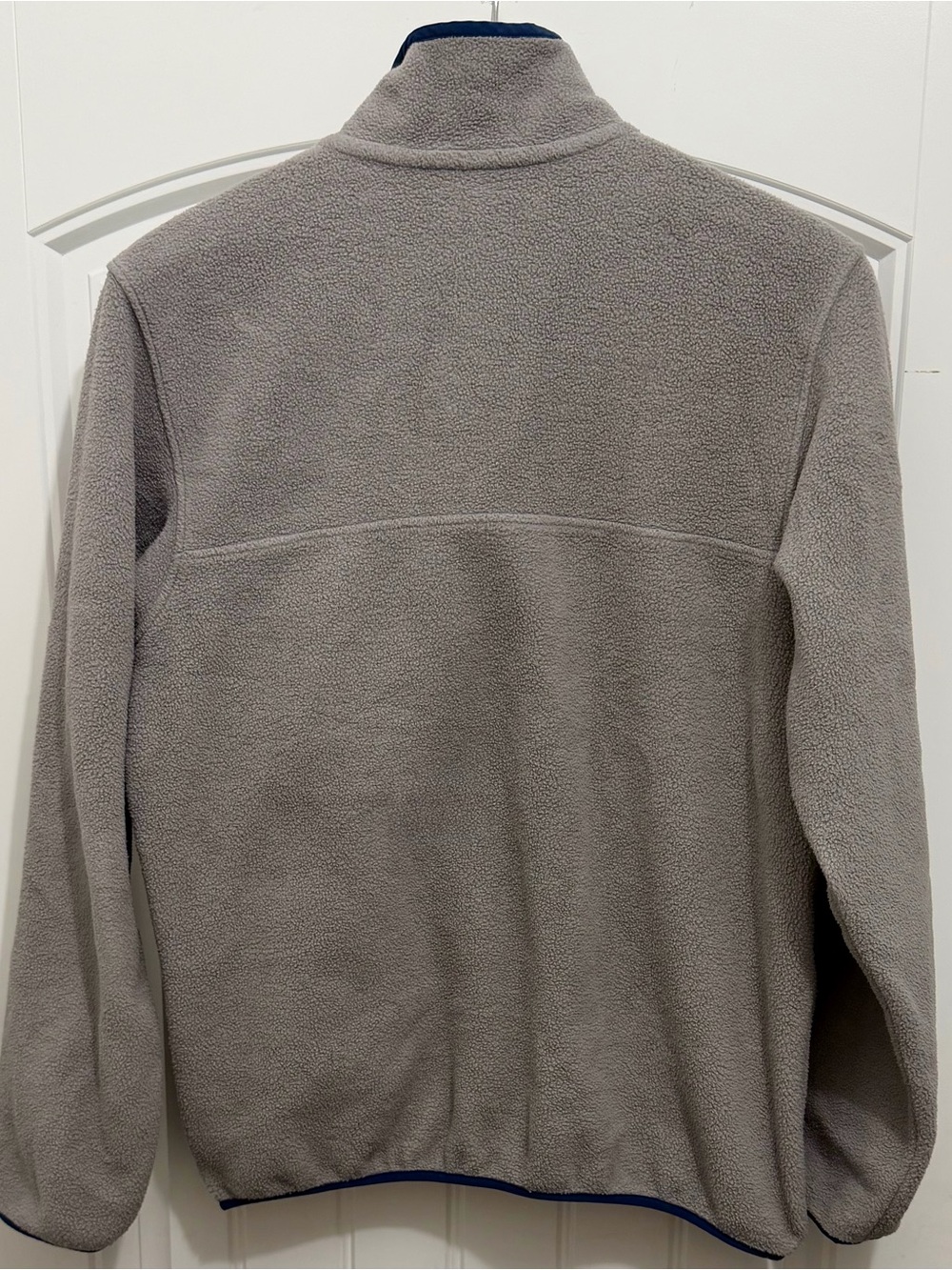 Patagonia Men's Lightweight Synchilla Snap-T Pullover, Gray/Blue, Size Medium - Picture 2 of 5